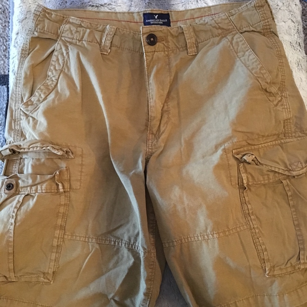 American Eagle Cargo Shorts - Longboard